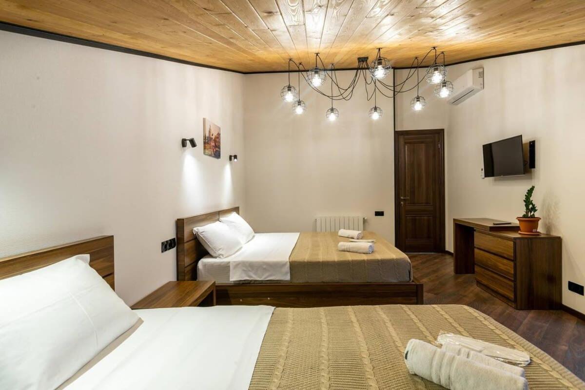 3Br Apt W Huge Terrace & Magnificent Views Tbilisi Ngoại thất bức ảnh